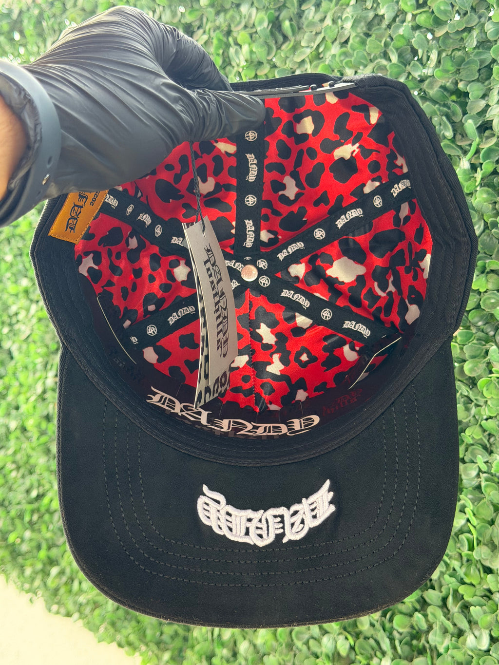 Dandy Hats lost hill
